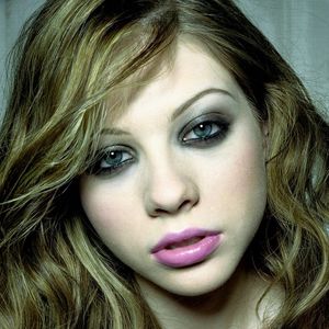 Michelle Trachtenberg's nudes and profile