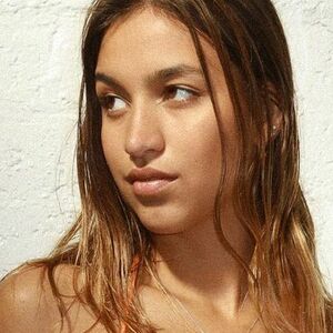 Mikaela Fuente's nudes and profile