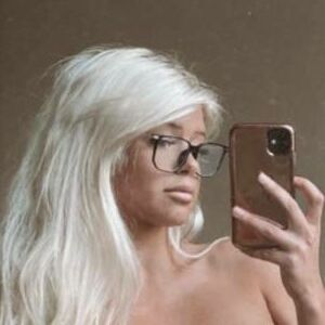 Mikki Maarie's nudes and profile