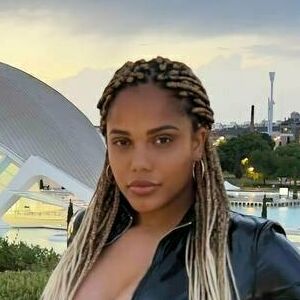 Miss Bonnie's nudes and profile