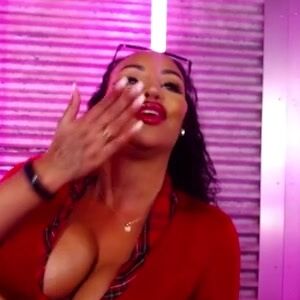 Miss Renai's nudes and profile