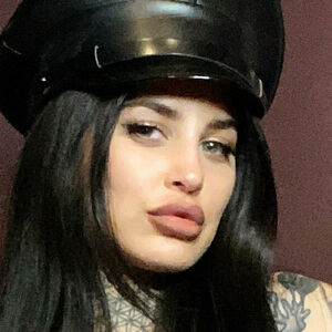 mistress_mika