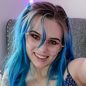 mythicmaggie's nudes and profile