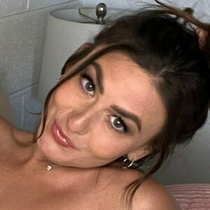 nataliagetsnaughty's nudes and profile