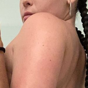 Ninathepineapple's nudes and profile