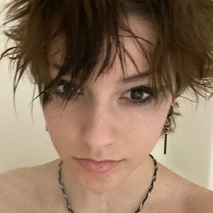 Nivvky's nudes and profile