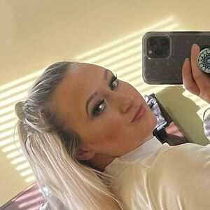 Paigejadeee's nudes and profile