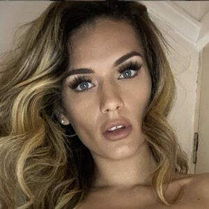 Pebbles Warmsley's nudes and profile