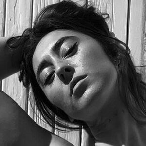 Poetique Girl's nudes and profile