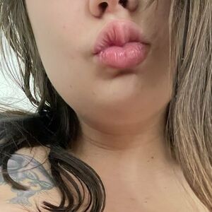 pregnantsnow's nudes and profile