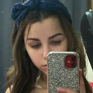 Quellyxo's nudes and profile