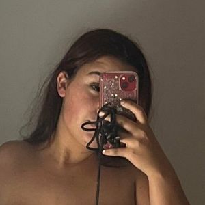 RachelGlvn's nudes and profile