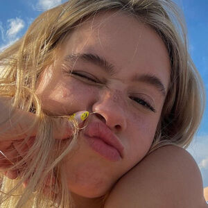 Rissa Gannon's nudes and profile