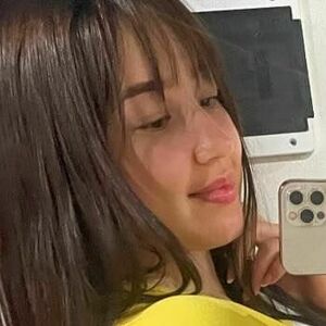 Sariidiaz18's nudes and profile