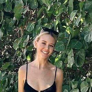 savannahhmccrayy's nudes and profile