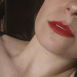 Scarlet_Lady's nudes and profile