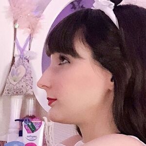 Schyler Reighn's nudes and profile