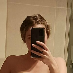 sexy_wilderness's nudes and profile