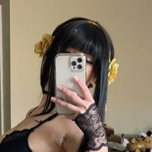 sexyflowerwater's nudes and profile