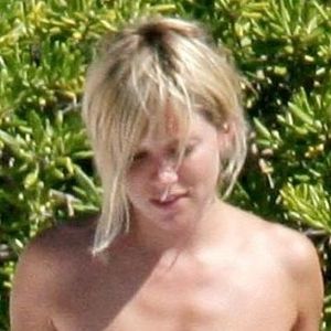 Sienna Miller's nudes and profile