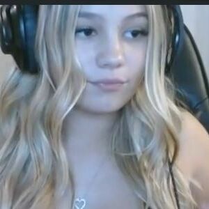 SofiaHeart's nudes and profile