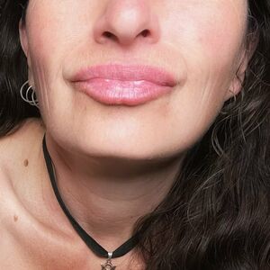 sometimesmaybee's nudes and profile