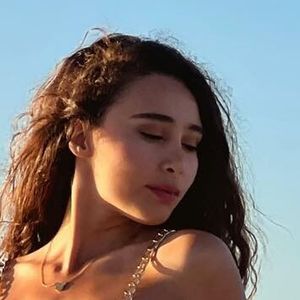 Stephani Valadez's nudes and profile