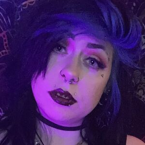 stfuitscourtney's nudes and profile