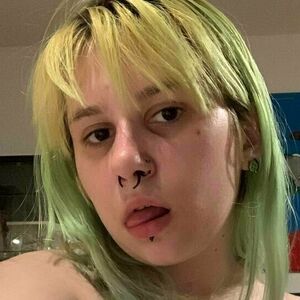 suicidyalice's nudes and profile