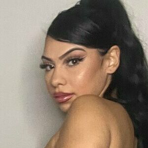 Tatiana Mia's nudes and profile