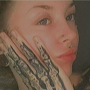tattooedblonde777's nudes and profile