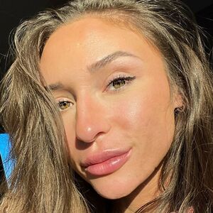 Taylor Stewart's nudes and profile