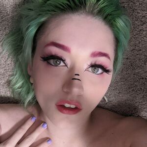 the_land_of_odd's nudes and profile