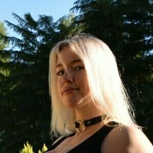 tinayummy's nudes and profile