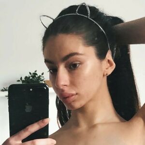 Unaataylor's nudes and profile