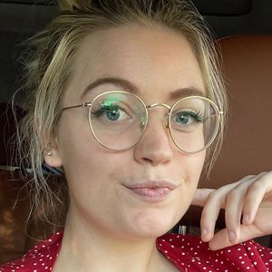 Valerie Bardot's nudes and profile