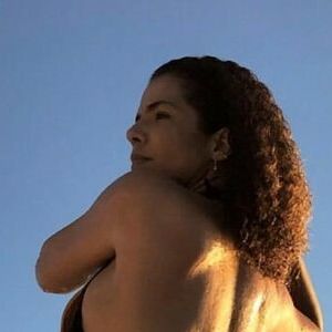 Vanessa Da Mata's nudes and profile