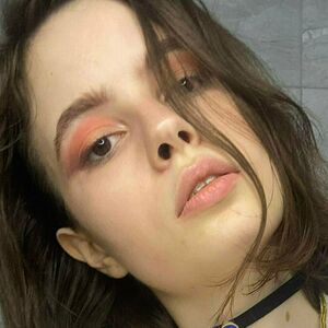 vip_emma_baby's nudes and profile