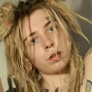 welcometothesewerfree's nudes and profile