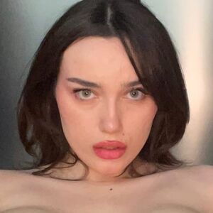 xHot_slutx's nudes and profile