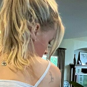 xmimirose's nudes and profile