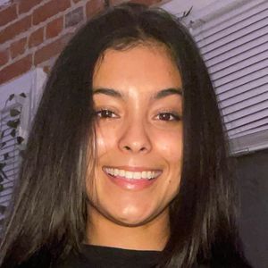 xpeachessxx's nudes and profile