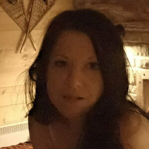 ylissaprettymanfree's nudes and profile