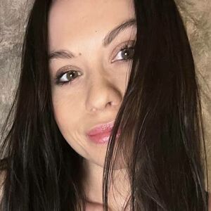 your_sabrisse's nudes and profile