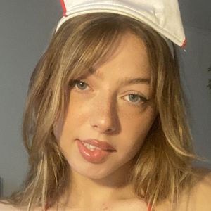 Zoeywgr's nudes and profile
